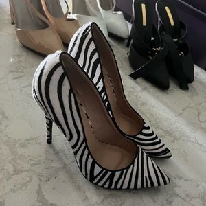 Zebra size 9